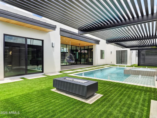8501 E MALCOMB Drive, Scottsdale, AZ 85250