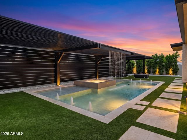 8501 E MALCOMB Drive, Scottsdale, AZ 85250