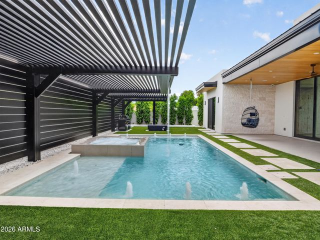 8501 E MALCOMB Drive, Scottsdale, AZ 85250