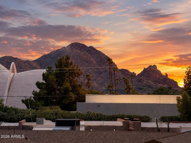 8501 E MALCOMB Drive, Scottsdale, AZ 85250