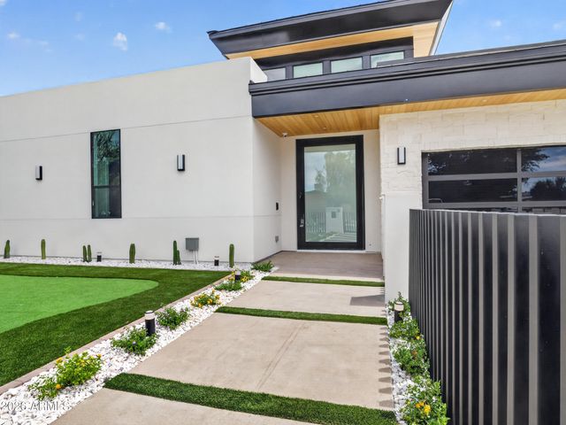 8501 E MALCOMB Drive, Scottsdale, AZ 85250