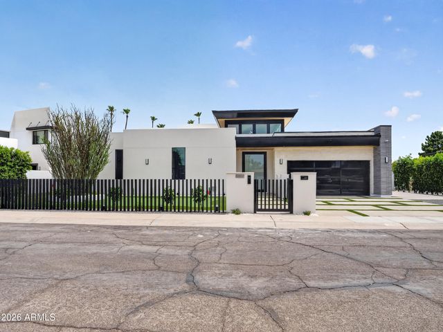 8501 E MALCOMB Drive, Scottsdale, AZ 85250