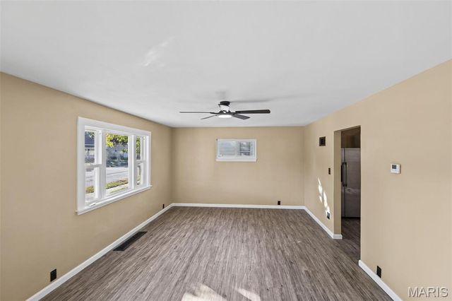 615 Broadway, East Alton, IL 62024