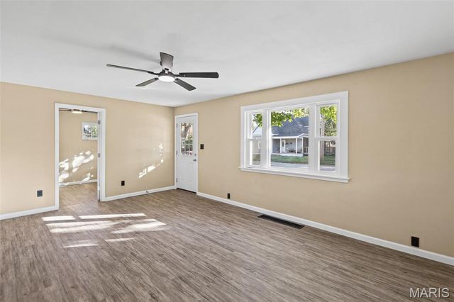 615 Broadway, East Alton, IL 62024