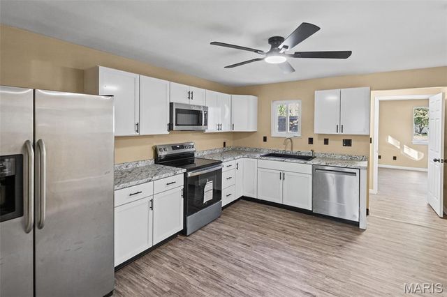 615 Broadway, East Alton, IL 62024