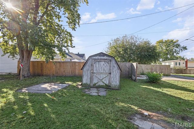 615 Broadway, East Alton, IL 62024