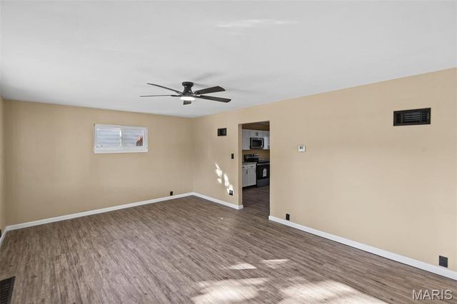 615 Broadway, East Alton, IL 62024