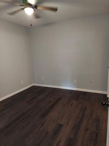 10855 Meadowglen Lane 1108, Houston, TX 77042