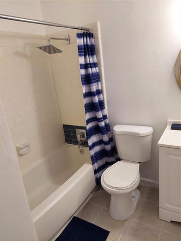 10855 Meadowglen Lane 1108, Houston, TX 77042