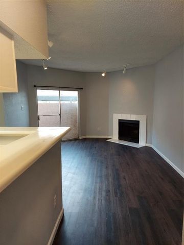 10855 Meadowglen Lane 1108, Houston, TX 77042