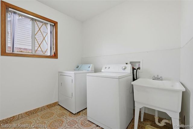 37625 Ryan Road, Sterling Heights, MI 48310