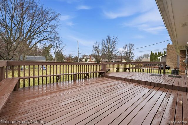 37625 Ryan Road, Sterling Heights, MI 48310