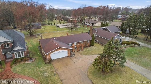 37625 Ryan Road, Sterling Heights, MI 48310