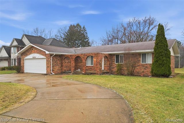 37625 Ryan Road, Sterling Heights, MI 48310