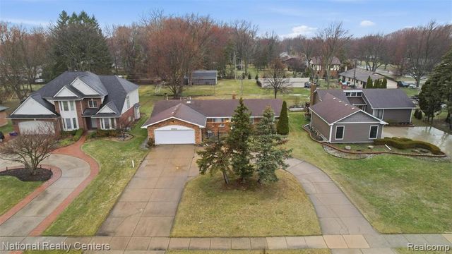 37625 Ryan Road, Sterling Heights, MI 48310