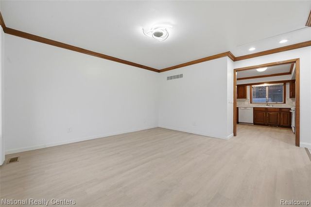 37625 Ryan Road, Sterling Heights, MI 48310