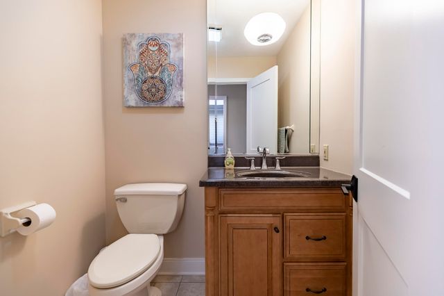 9832 Twin Creek Boulevard, Munster, IN 46321