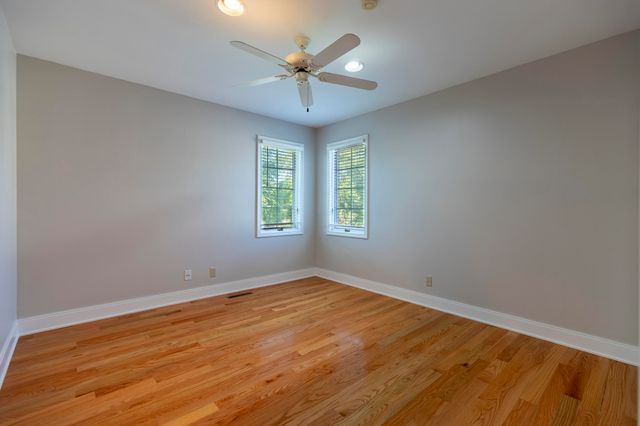 9832 Twin Creek Boulevard, Munster, IN 46321
