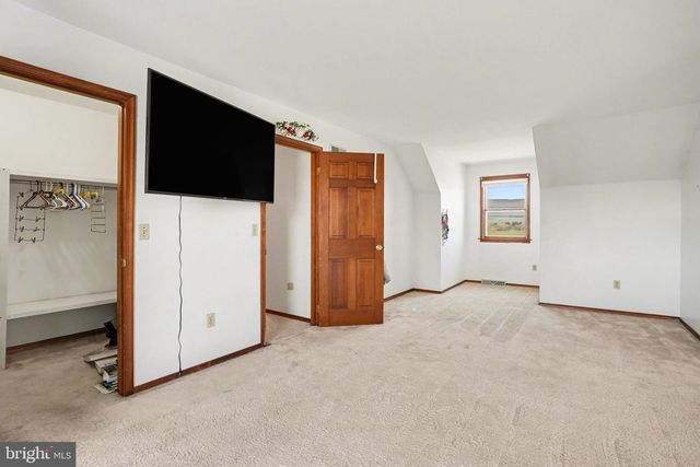 1106 EASY RD, Carlisle, PA 17015