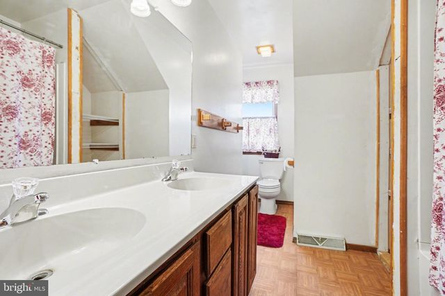 1106 EASY RD, Carlisle, PA 17015