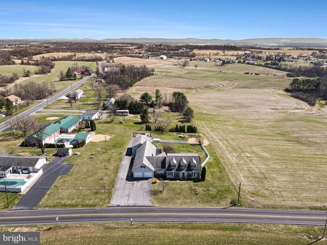 1106 EASY RD, Carlisle, PA 17015