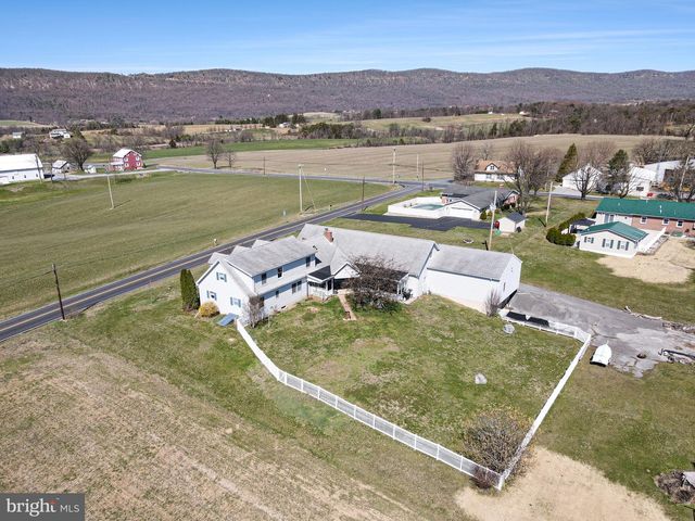1106 EASY RD, Carlisle, PA 17015