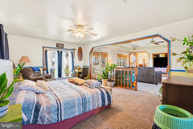 1106 EASY RD, Carlisle, PA 17015