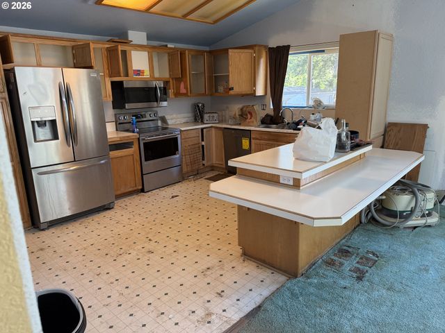 36451 S SAWTELL Rd, Molalla, OR 97038