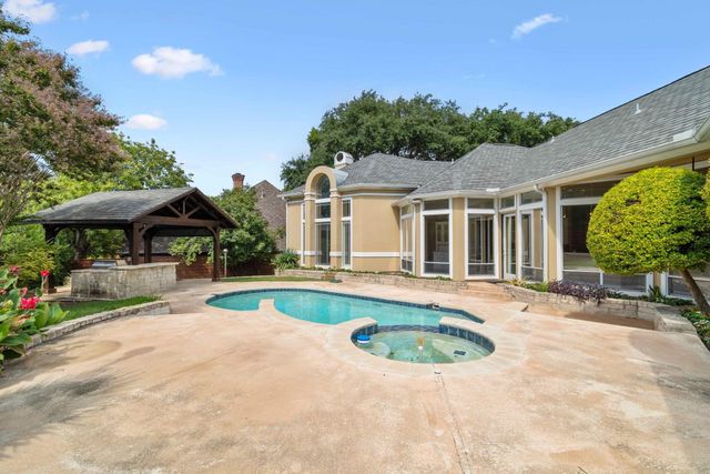 6020 Parksedge Lane, Dallas, TX 75252
