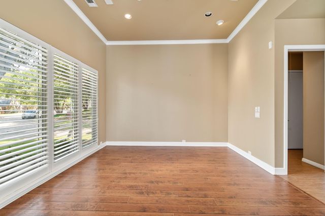 6020 Parksedge Lane, Dallas, TX 75252