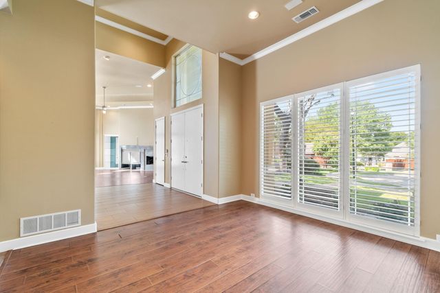 6020 Parksedge Lane, Dallas, TX 75252
