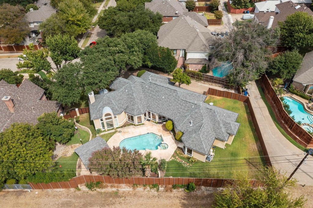 6020 Parksedge Lane, Dallas, TX 75252