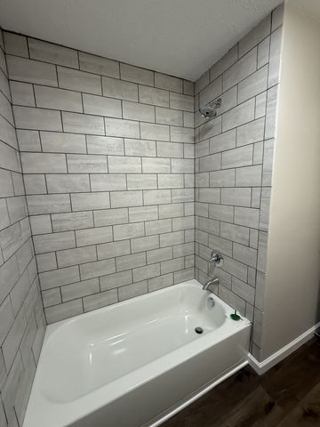 1021 Preston Dr, Burns, TN 37029