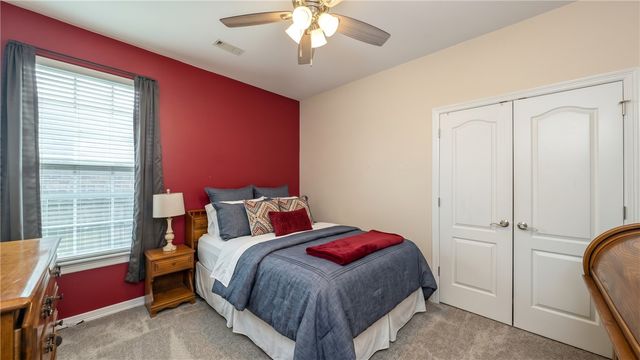 671 Reisling Street, Centerton, AR 72719