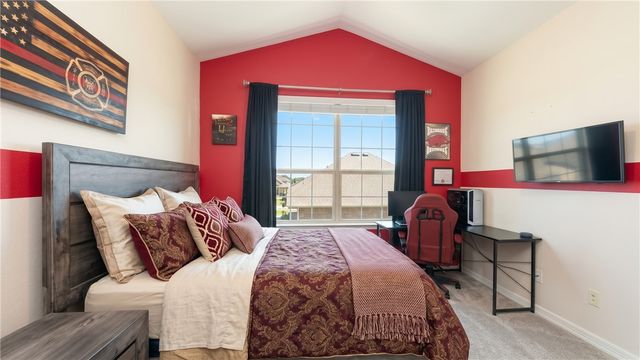 671 Reisling Street, Centerton, AR 72719