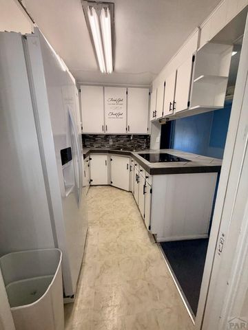 2724 7th Ave, Pueblo, CO 81003