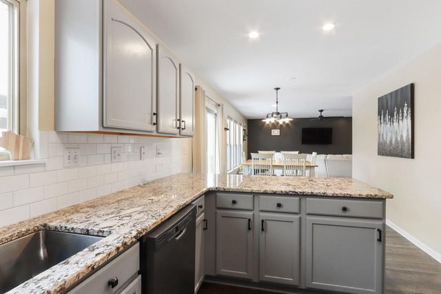 920 N Hearthstone STREET, Elkhorn, WI 53121