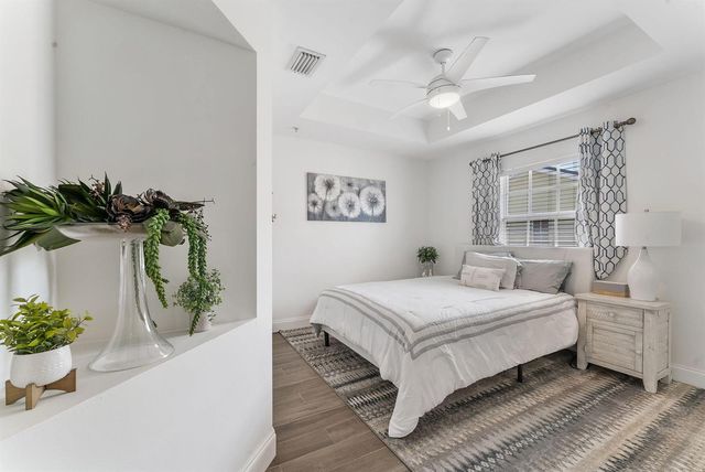 1035 W Heritage Club Circle, Delray Beach, FL 33483