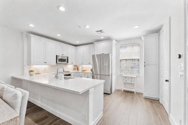 1035 W Heritage Club Circle, Delray Beach, FL 33483