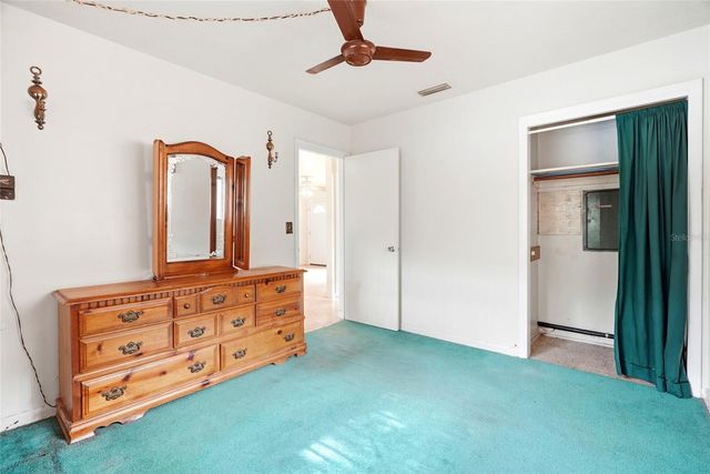 427 1ST AVENUE NE, Largo, FL 33770