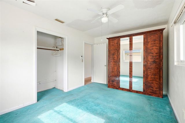 427 1ST AVENUE NE, Largo, FL 33770