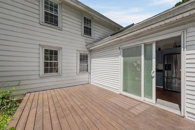 10 Dutchess Avenue, Wappingers Falls, NY 12590