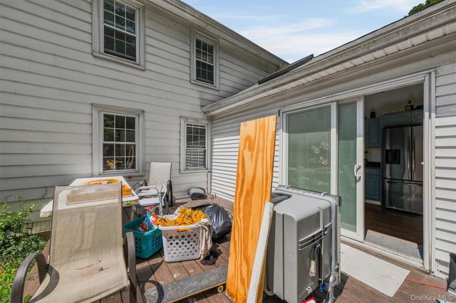 10 Dutchess Avenue, Wappingers Falls, NY 12590