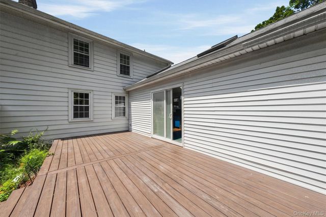 10 Dutchess Avenue, Wappingers Falls, NY 12590