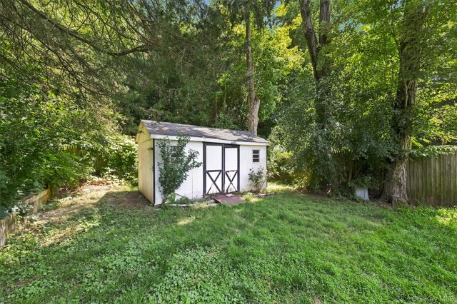 10 Dutchess Avenue, Wappingers Falls, NY 12590