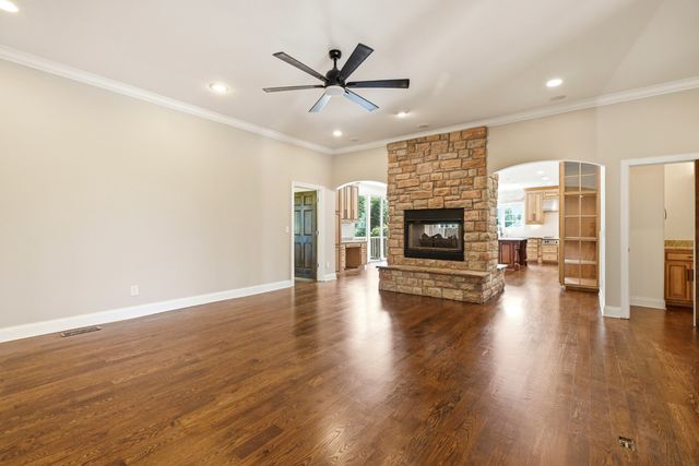 909 Gold Hill Ct, Franklin, TN 37069