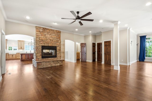 909 Gold Hill Ct, Franklin, TN 37069