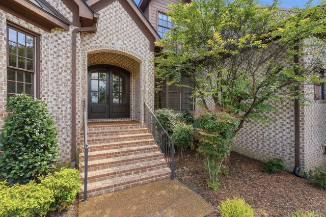 909 Gold Hill Ct, Franklin, TN 37069