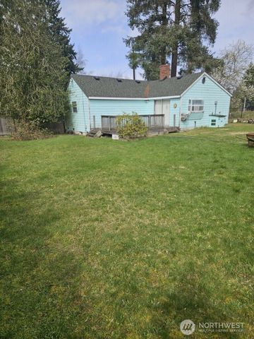 17417 Spruce Way, Lynnwood, WA 98037