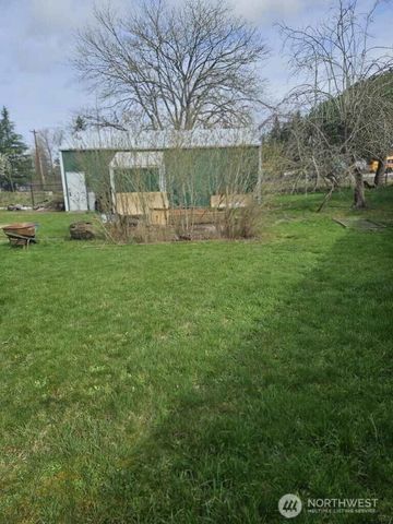 17417 Spruce Way, Lynnwood, WA 98037